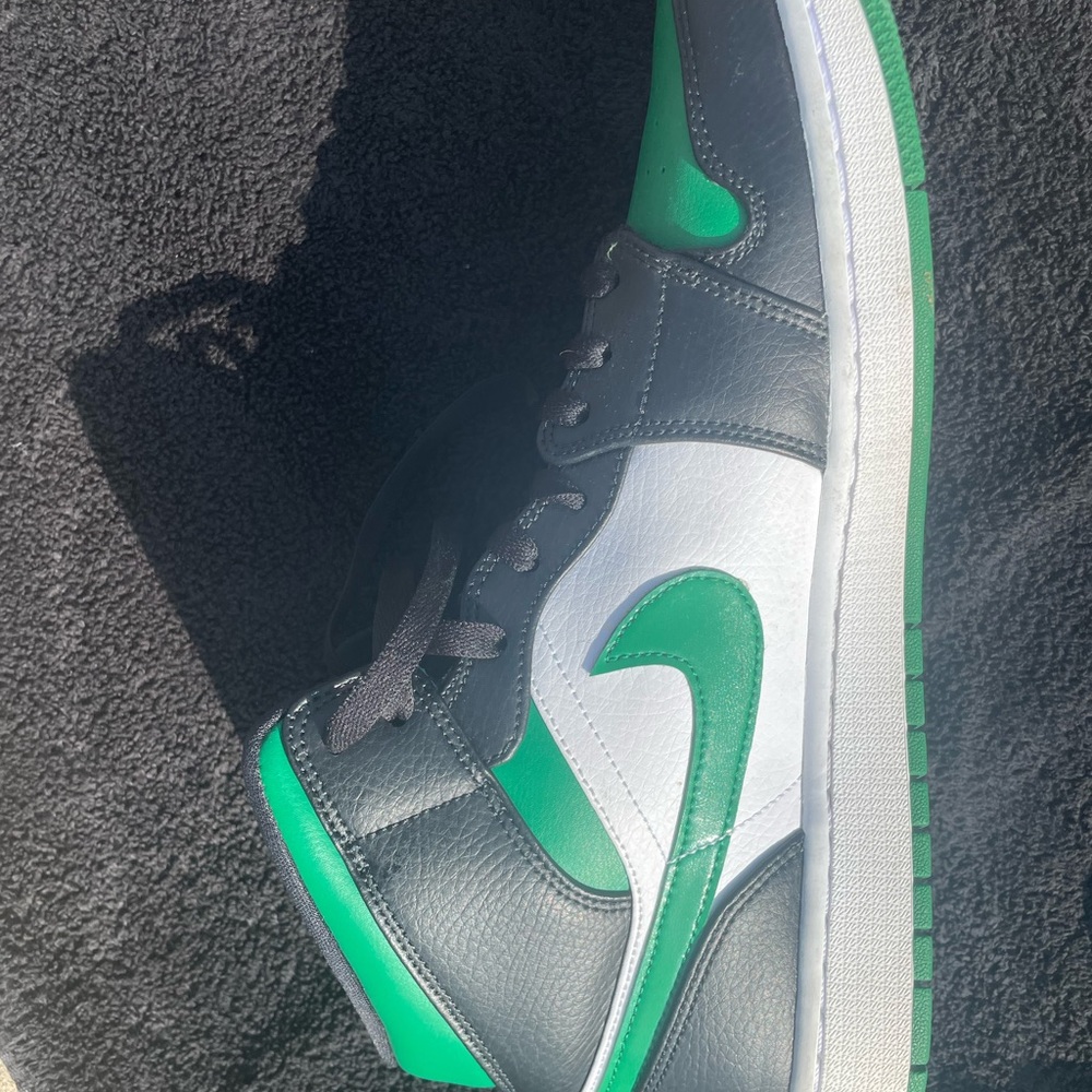 Jordan 1 men’s size 14 - Picture 5 of 8